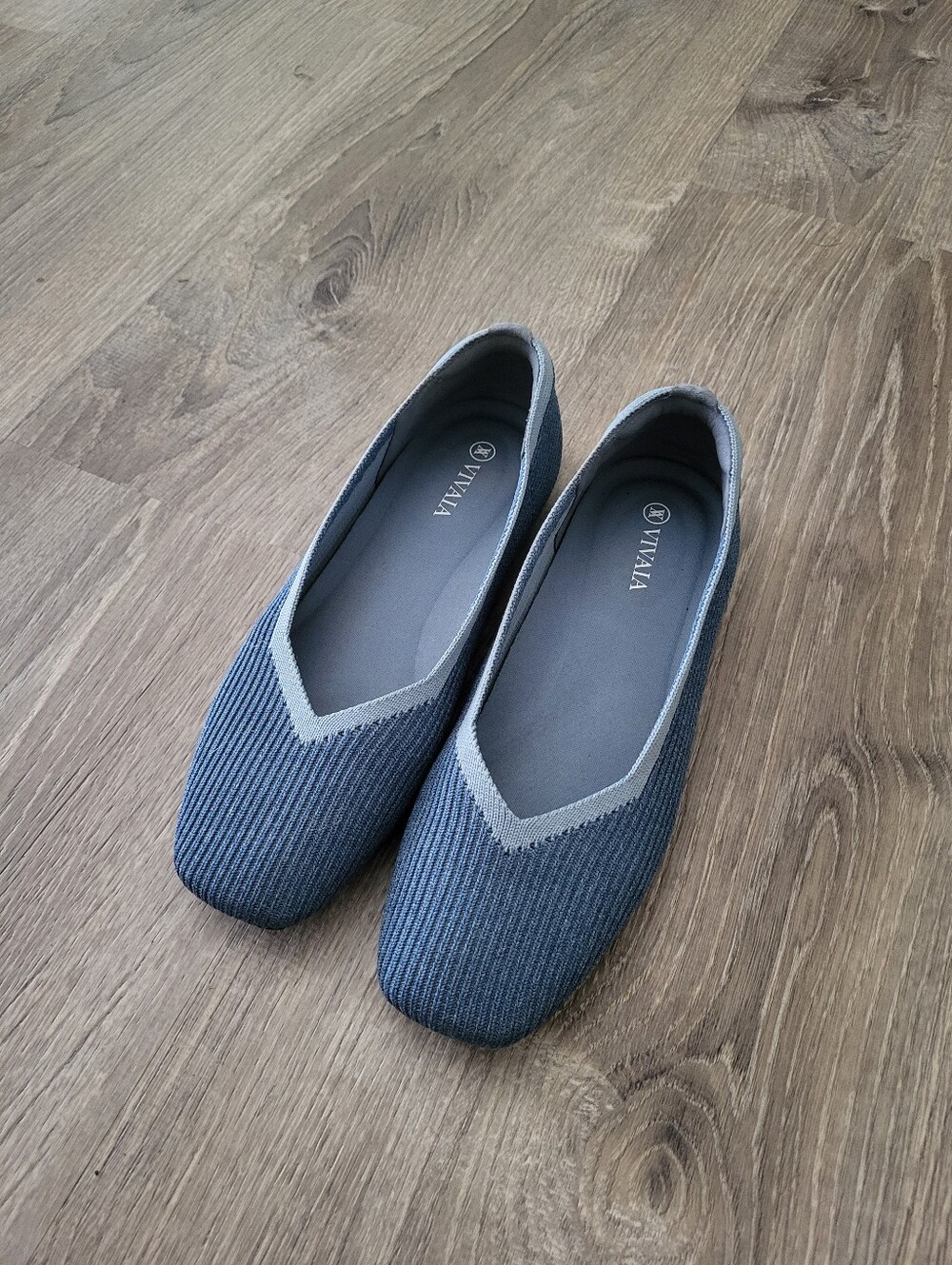 VIVAIA Square-Toe V-Cut Flats (Margot 2.0) Denim Blue